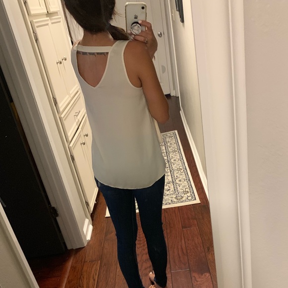 Flowy Tank - Picture 3 of 5